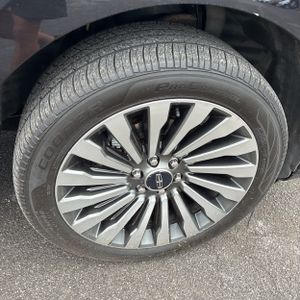 2019 Lincoln NAVIGATOR RESERVE — фото 20