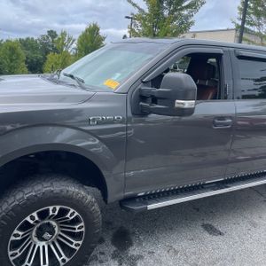 2018 FORD F-150 XLT photo 2