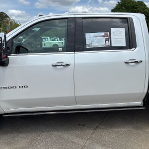 CHEVROLET SILVERADO 2500HD HIGH COUNTRY - 4