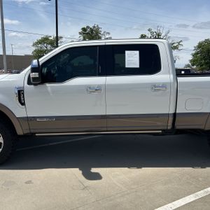 FORD F-250 SUPER DUTY KING RANCH - 4