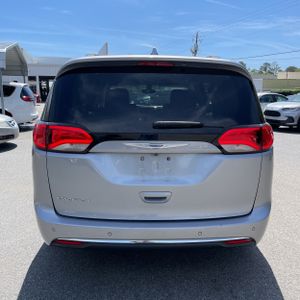 CHRYSLER PACIFICA TOURING L - 7