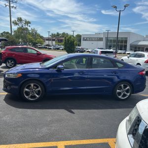 FORD FUSION SE - 3