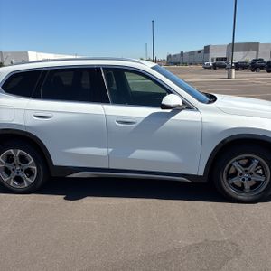 صورة مصغرة 11 لـ 2025 BMW X1 XDRIVE28I