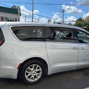 CHRYSLER PACIFICA TOURING L - 9