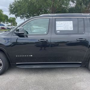 JEEP WAGONEER L SERIES II - 4