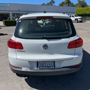 VOLKSWAGEN TIGUAN 2.0T S - 7