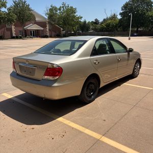صورة 8 لـ 2005 Toyota CAMRY LE