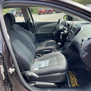 2013 Chevrolet SONIC LT AUTO — миниатюра 33