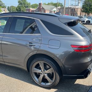 2024 Genesis GV70 2.5T STANDARD — фото 6