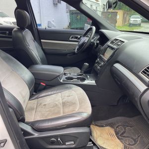 صورة مصغرة 33 لـ 2017 FORD EXPLORER XLT