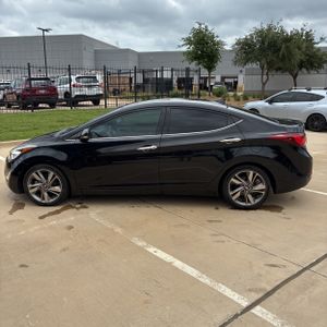 HYUNDAI ELANTRA LIMITED - 3