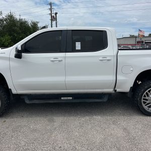 2020 Chevrolet SILVERADO 1500 LT — фото 4