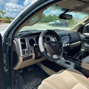 2008 Toyota SEQUOIA SR5 — фото 35