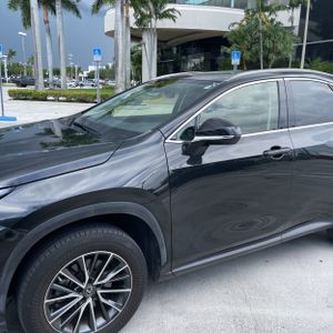 2023 Lexus NX 250 BASE — фото 2