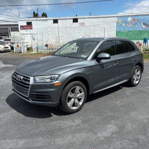 AUDI Q5 2.0T PREMIUM - 1