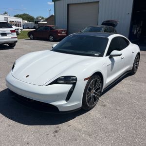 PORSCHE TAYCAN BASE - 1