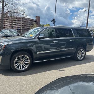 CADILLAC ESCALADE ESV LUXURY - 3