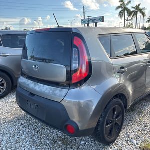 صورة 44 لـ 2014 KIA SOUL BASE