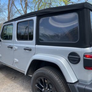 JEEP WRANGLER SAHARA 4XE - 6