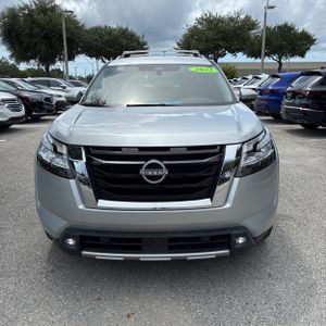 2022 Nissan PATHFINDER SL — фото 13