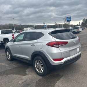 HYUNDAI TUCSON SE - 5