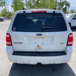 FORD ESCAPE XLT - 7