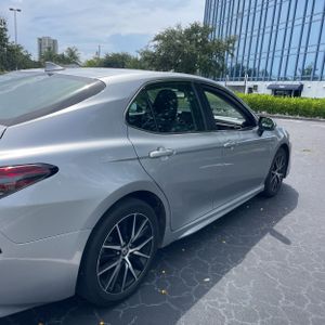 صورة 9 لـ 2024 Toyota CAMRY SE