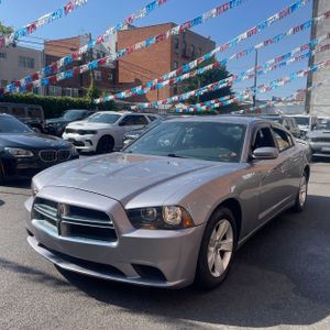 صورة 1 لـ 2013 Dodge CHARGER SE