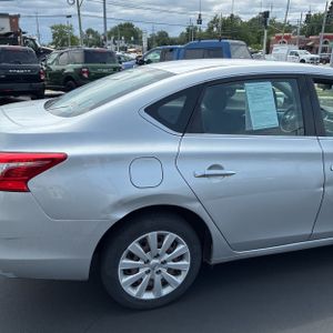 2018 Nissan SENTRA S — фото 9