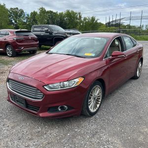 FORD FUSION SE - 1