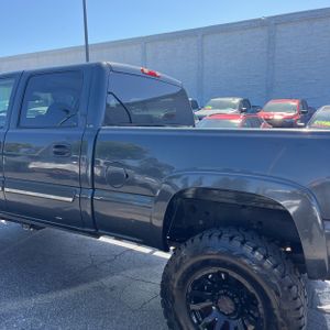 صورة 5 لـ 2005 Chevrolet SILVERADO 2500HD LS