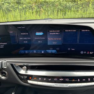 صورة مصغرة 37 لـ 2024 Cadillac LYRIQ TECH