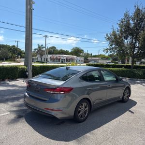 2018 Hyundai ELANTRA SEL — фото 8