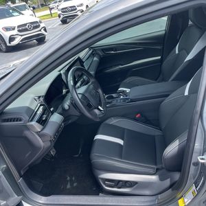 2025 Toyota CAMRY SE thumbnail 31
