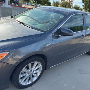 TOYOTA CAMRY HYBRID XLE - 2