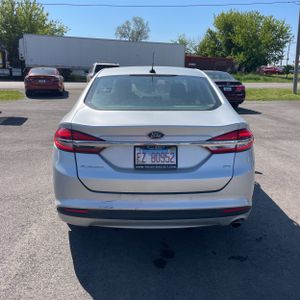 FORD FUSION SE - 7