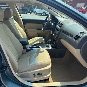 صورة مصغرة 32 لـ 2011 FORD FUSION SEL