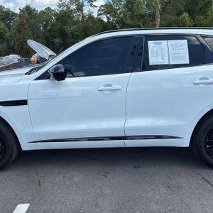 صورة 4 لـ 2024 Jaguar F-PACE P250 R-DYNAMIC S