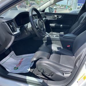 صورة مصغرة 30 لـ 2024 Volvo V60 CROSS COUNTRY B5 ULTIMATE