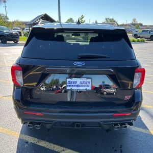 FORD EXPLORER ST - 7