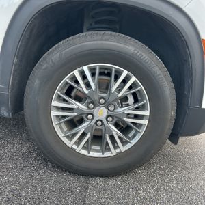 2024 Chevrolet TRAVERSE LS — миниатюра 20