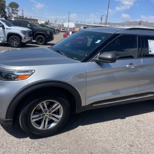 FORD EXPLORER XLT - 2