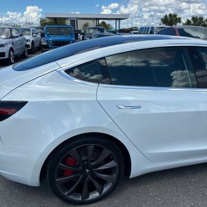 صورة 9 لـ 2020 Tesla MODEL 3 PERFORMANCE