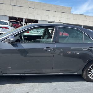 TOYOTA CAMRY - 4