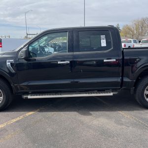 FORD F-150 XLT - 4