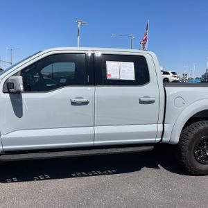 FORD F-150 RAPTOR - 4