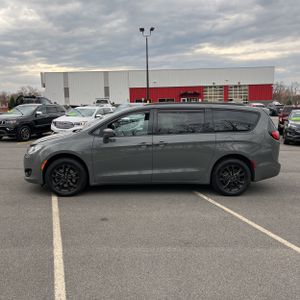 CHRYSLER PACIFICA AWD LAUNCH EDITION - 3