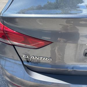2018 Hyundai ELANTRA SEL — фото 23