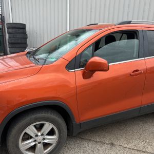 CHEVROLET TRAX LT - 2
