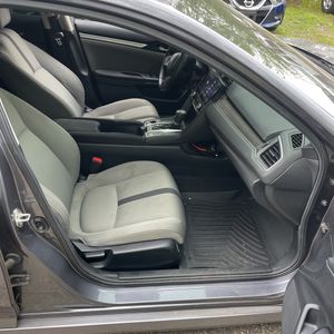 2019 Honda CIVIC LX — миниатюра 32